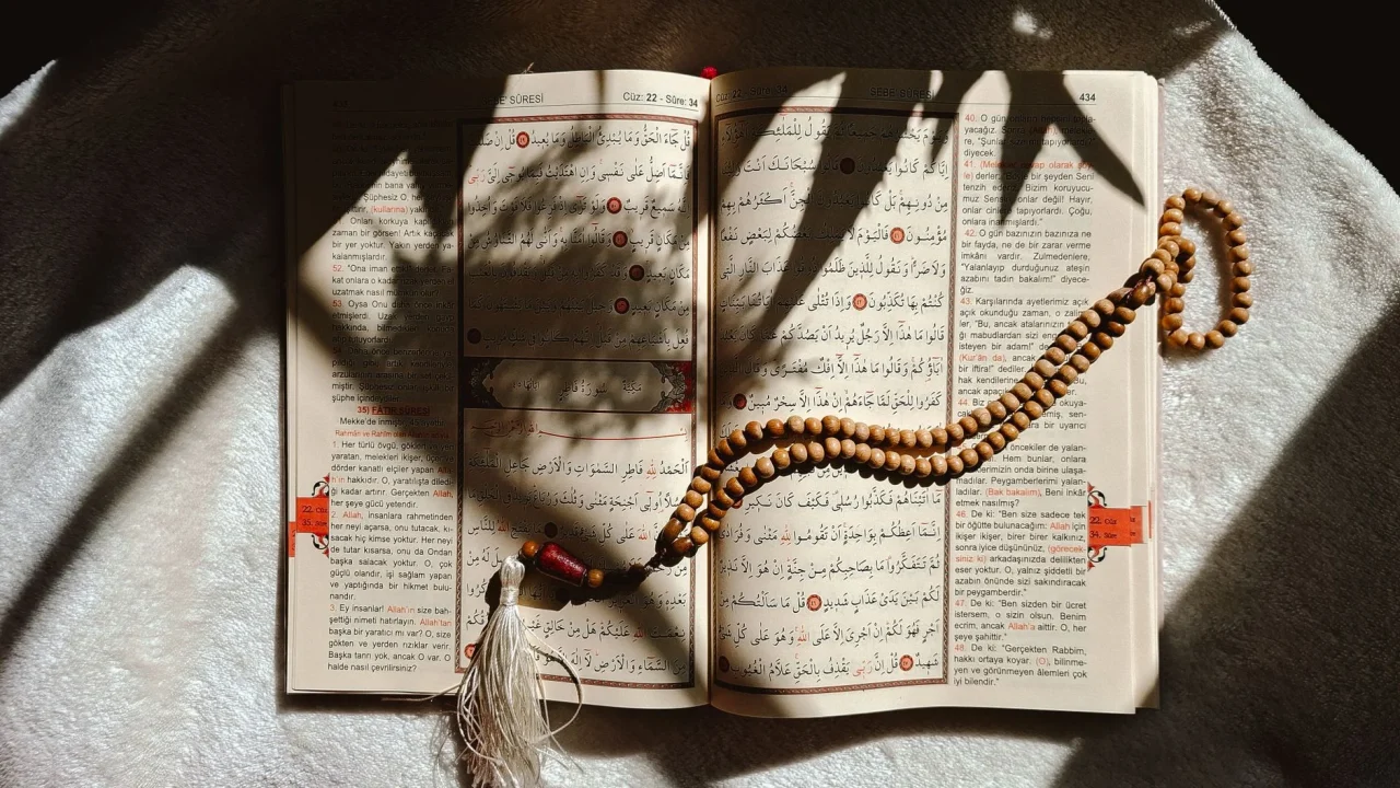 quran book islamic school