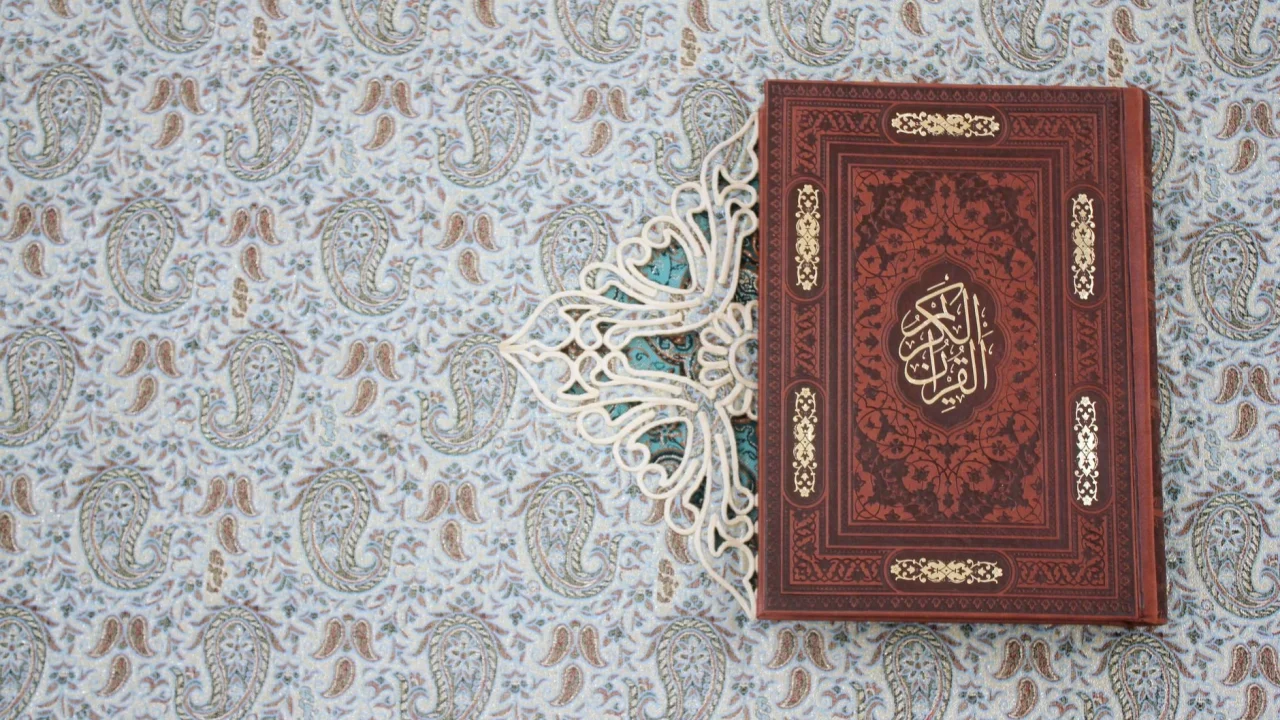 quran book old manuscript